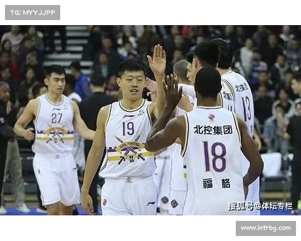 广州队送四川13连败，季后赛席位争夺现分层格局